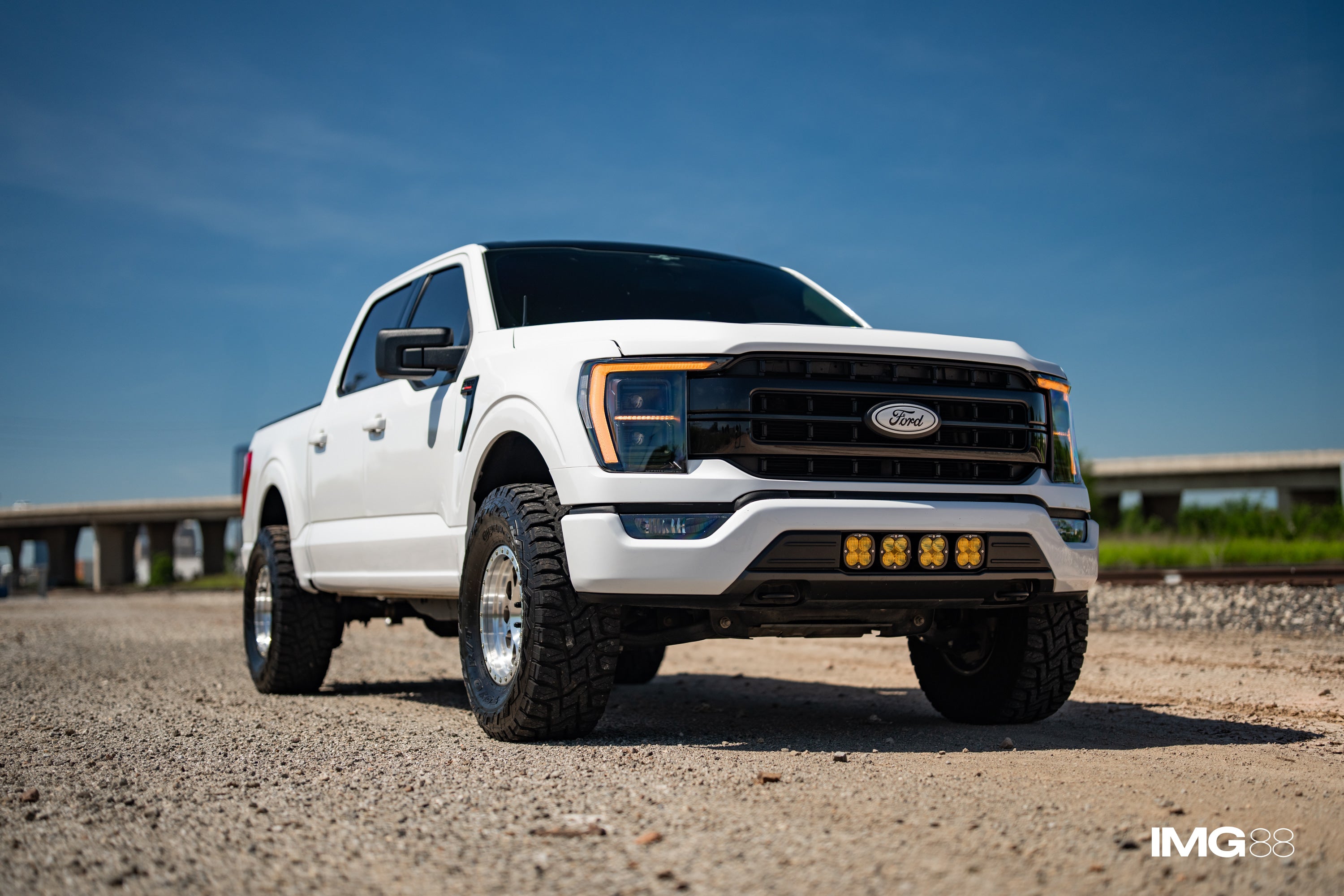 Axis Mounts 2021-2023 F150 Bumper Light Mount